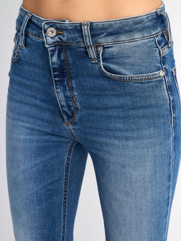 Beatrice Woman Pant- Bootcut Fit.