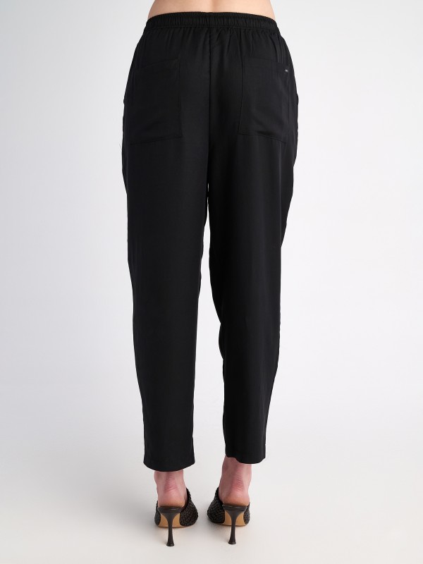 Jule Pant 