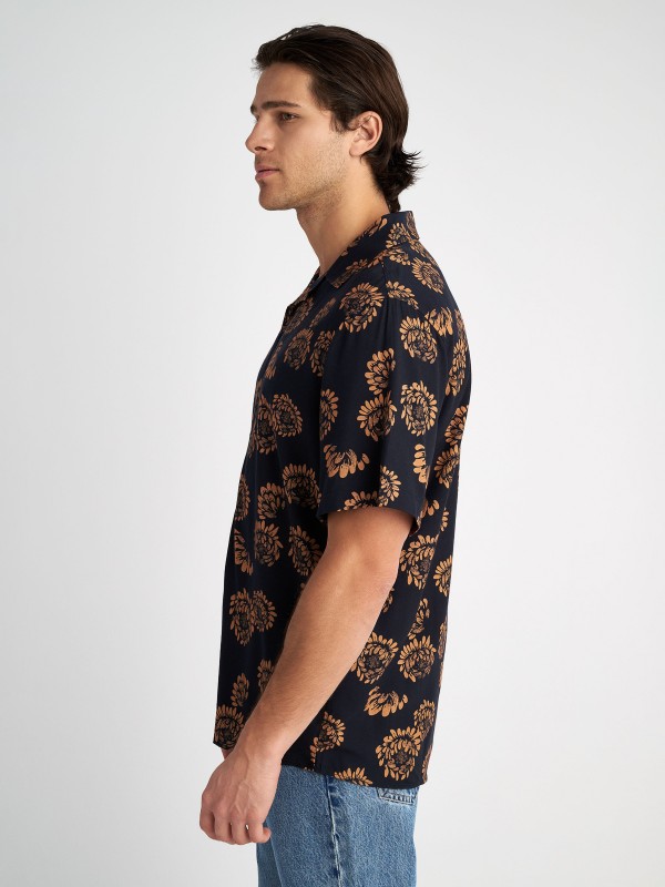 Man Shirt Leaf Short Sleeve