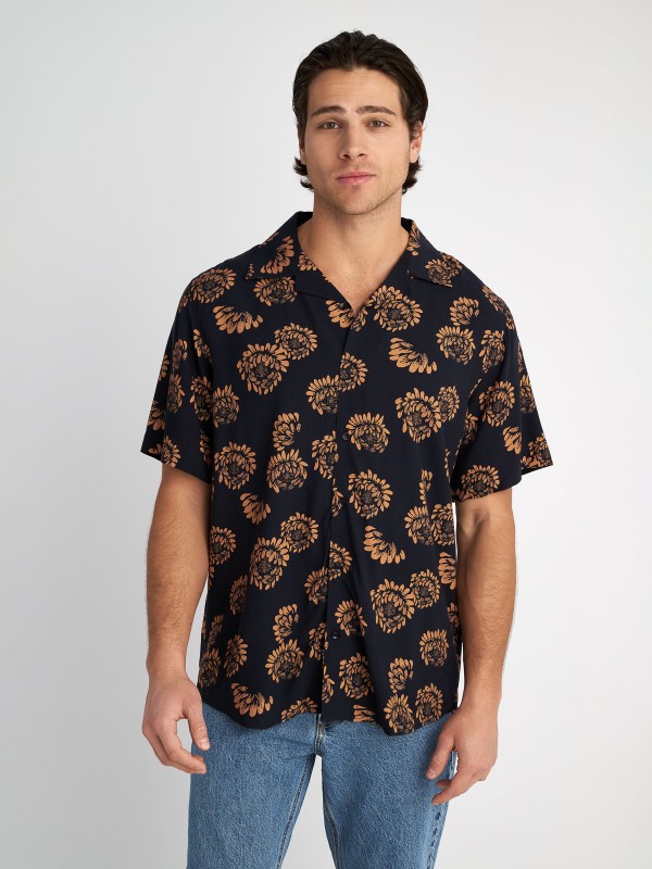 Man Shirt Leaf Short Sleeve