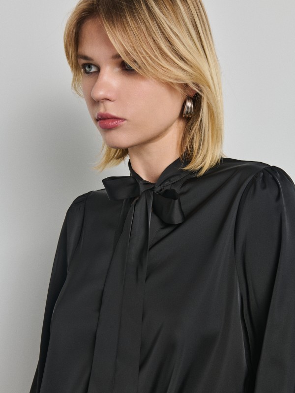 Jessie Woman Satin Shirt