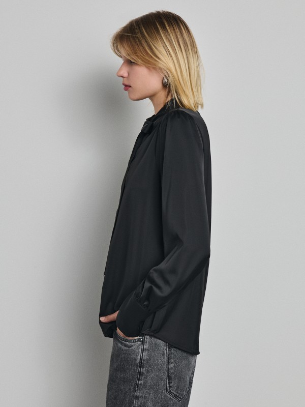 Jessie Woman Satin Shirt
