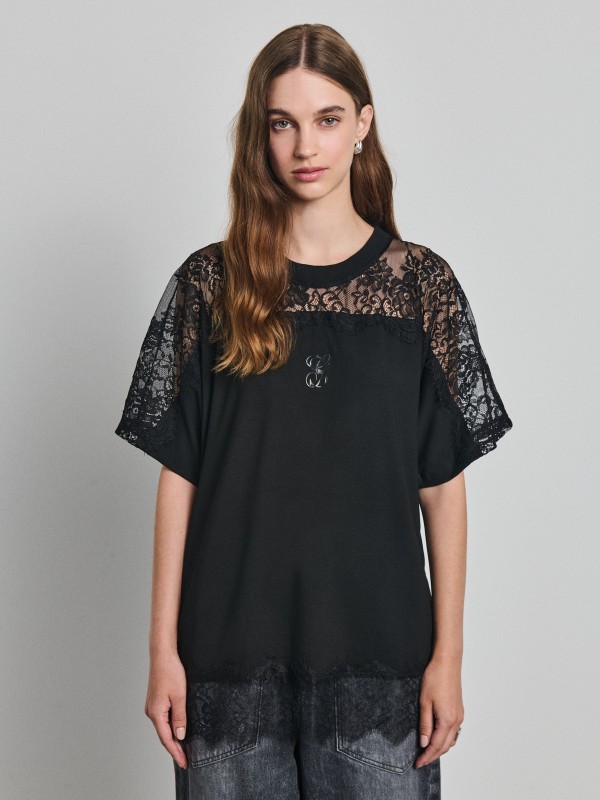 Ellie Woman T-shirt