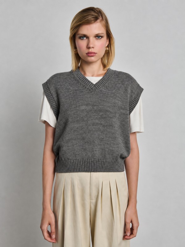 Yara Woman Knit Vest