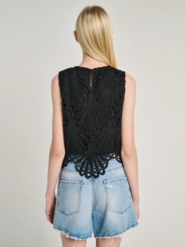 Wella Sleeveless Top