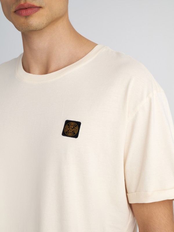 Man T-Shirt Land