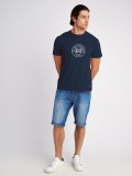 Man T-Shirt Leo