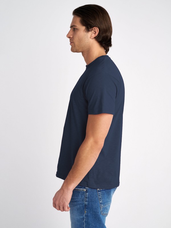 Man T-Shirt Leo