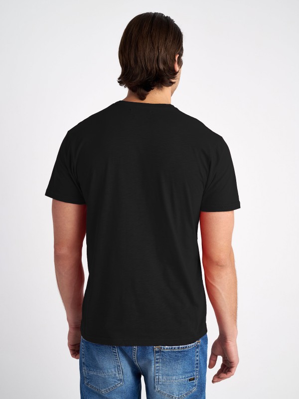 Man T-Shirt Leo