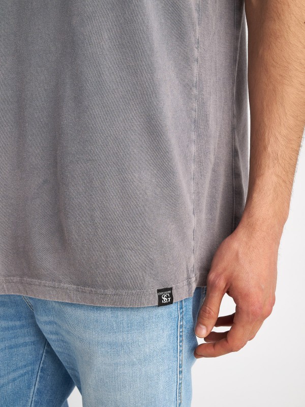 Man T-Shirt Dusty