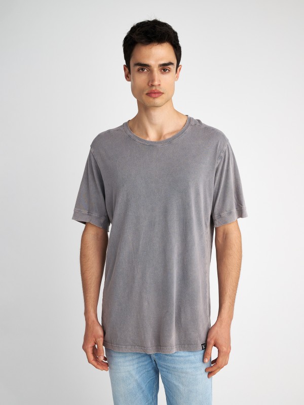 Man T-Shirt Dusty